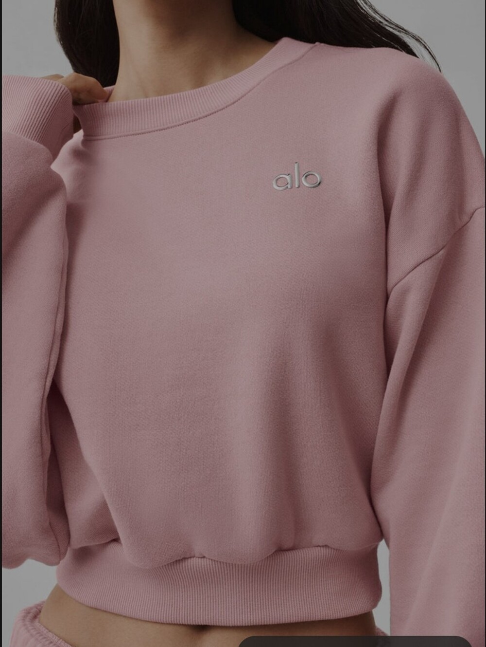 ALO Yoga Cropped Crewneck Sweatshirt in Mauve Pink